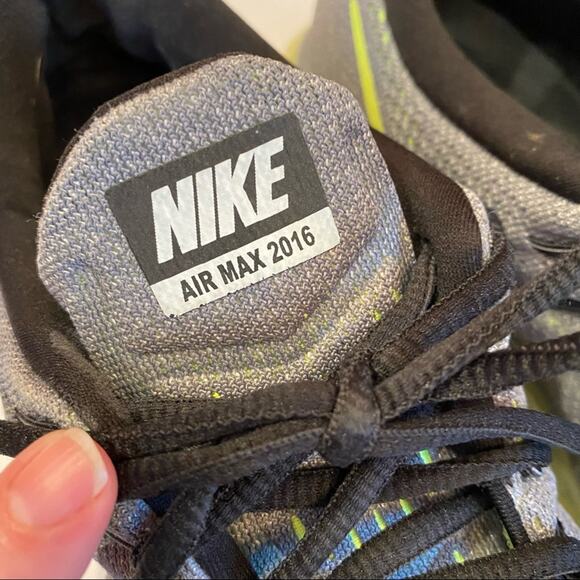 Nike Air Max Sneakers Mens Size 9.5 Running Shoes 2016 low top 806771 017 Volt - Picture 3 of 9
